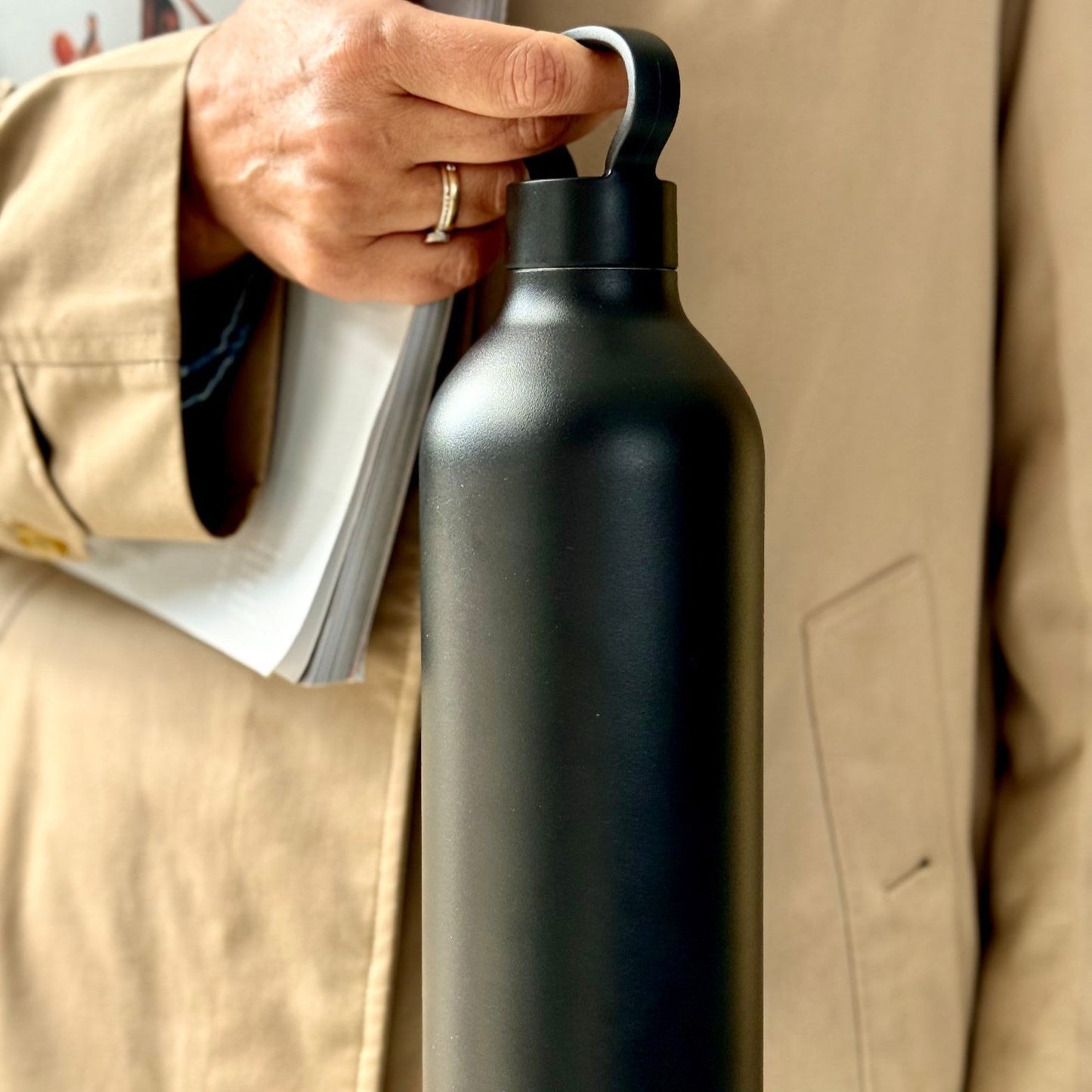 Tabi vacuum insulated bottle 33.8 oz