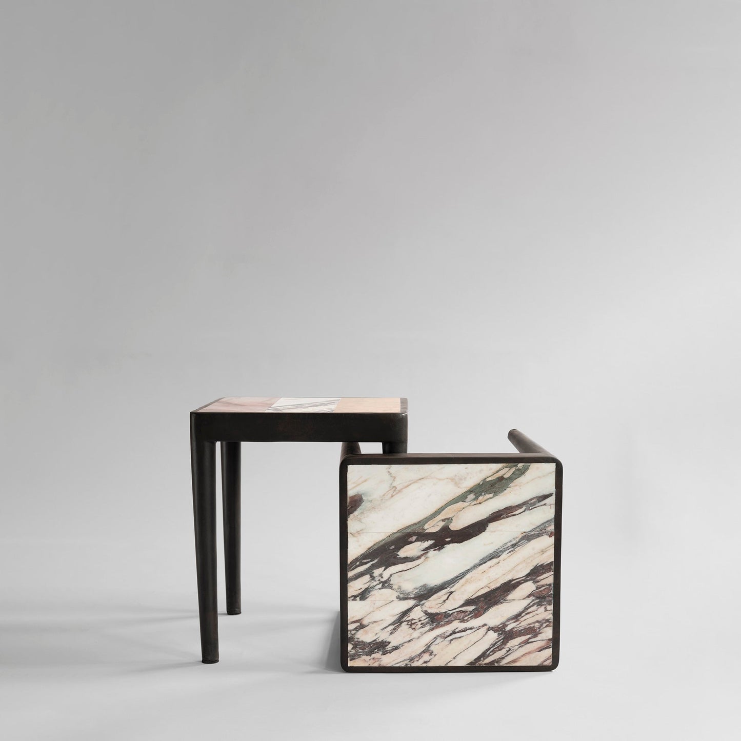 Tairu Table - Calacatta*