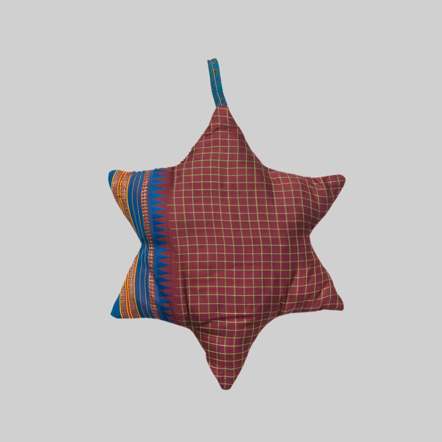 SUSTAIN vintage silk star.  medium - set of 2